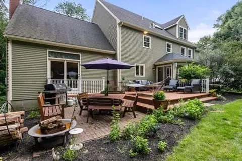 184 East St, Upton, MA 01568 photo 38