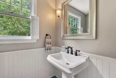 184 East St, Upton, MA 01568 photo 19