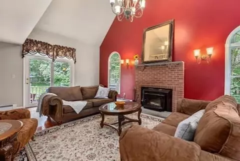 184 East St, Upton, MA 01568 photo 15
