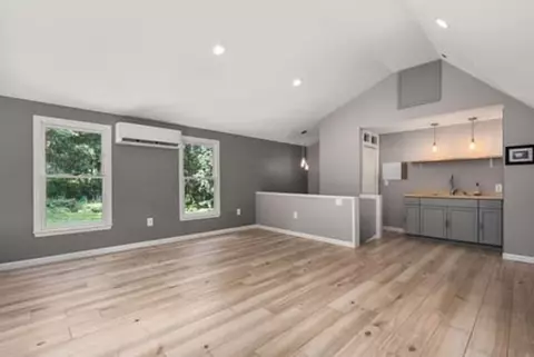 184 East St, Upton, MA 01568 photo 31