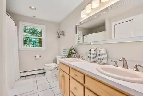 184 East St, Upton, MA 01568 photo 27