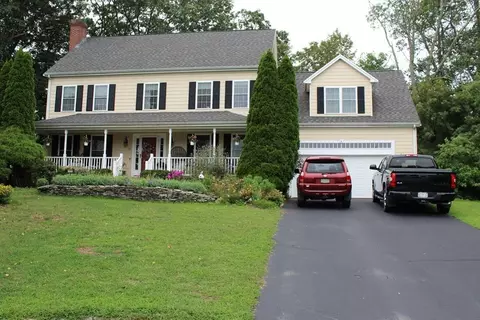 172 Quail Creek Rd, North Attleboro, MA 02760
