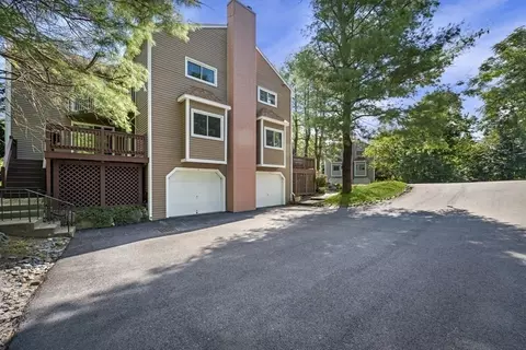 1 Bengal Ln #1, Salem, MA 01970
