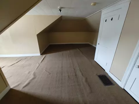 156 Bogle St, Fall River, MA 02723 photo 37