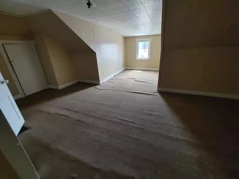 156 Bogle St, Fall River, MA 02723 photo 38