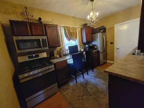 156 Bogle St, Fall River, MA 02723 photo 12