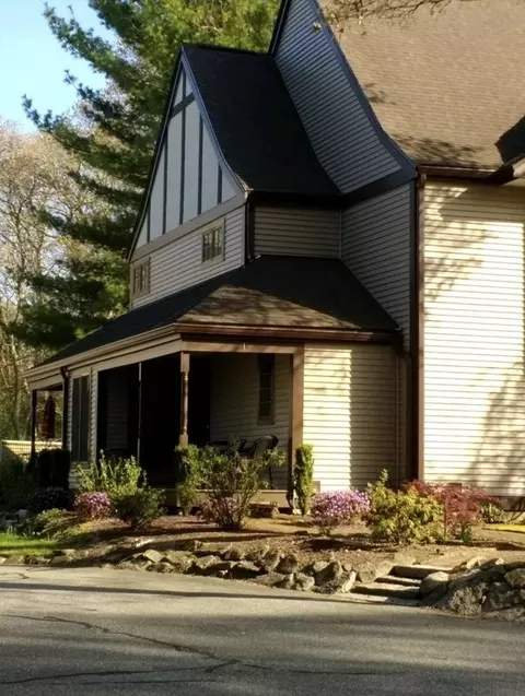 1 Hampton Ct #1, Mashpee, MA 02649 photo 3