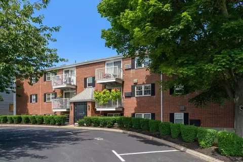 300 River St #3, Weymouth, MA 02191