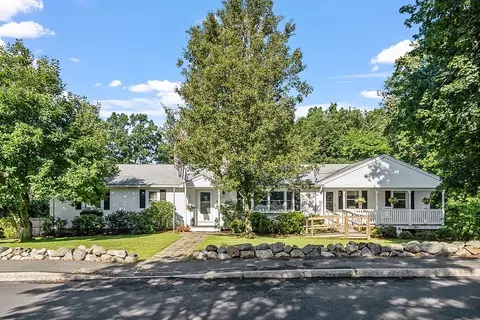 3 Crosby Rd, Lexington, MA 02421