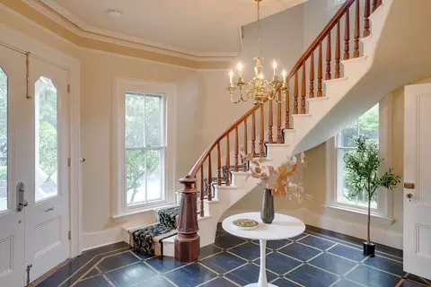 97 Pleasant St, Reading, MA 01867 photo 3