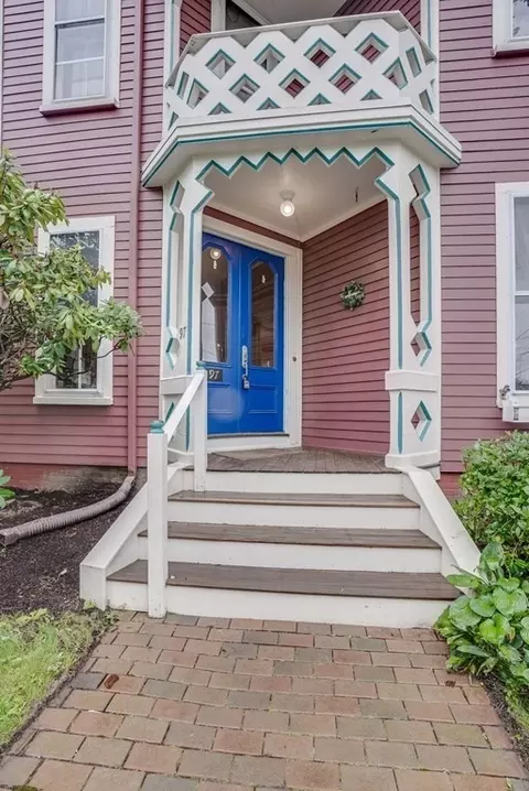 97 Pleasant St, Reading, MA 01867 photo 2
