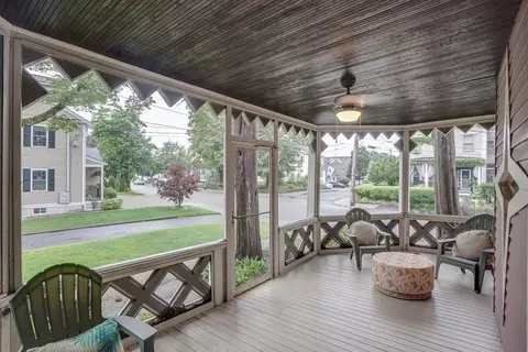 97 Pleasant St, Reading, MA 01867 photo 33