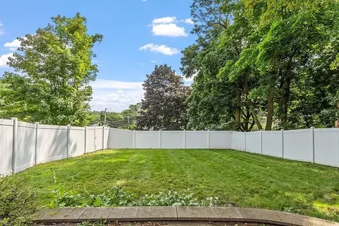 4 Comee St, Gardner, MA 01440 photo 4