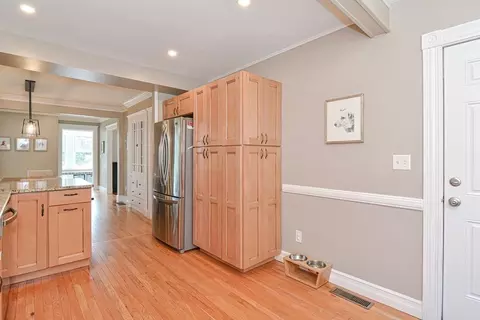 45 Youngs Rd, Dedham, MA 02026 photo 9