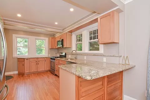 45 Youngs Rd, Dedham, MA 02026 photo 5