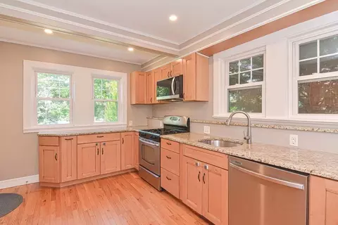 45 Youngs Rd, Dedham, MA 02026 photo 7
