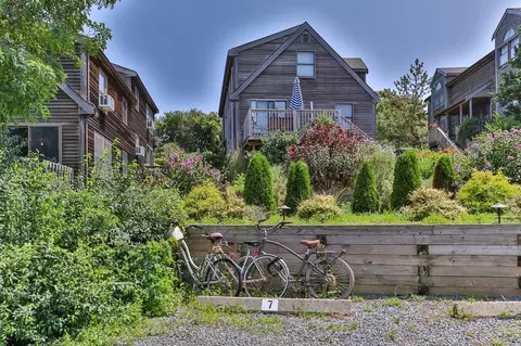 8 Old Colony Way #7, Provincetown, MA 02657