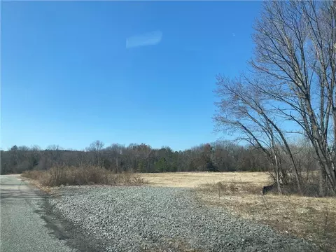 3 Fuller St, Plainville, MA 02762