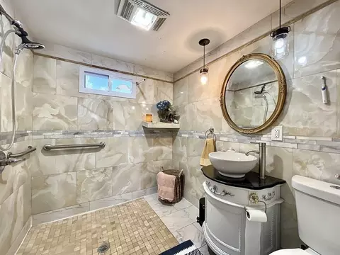 83 Sherbrooke St, Springfield, MA 01104 photo 12
