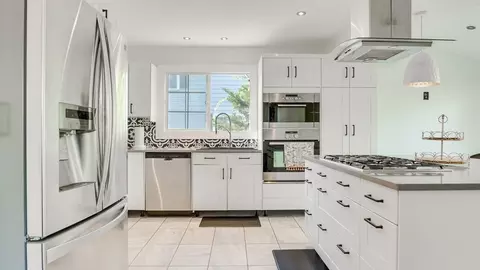 83 Sherbrooke St, Springfield, MA 01104 photo 8