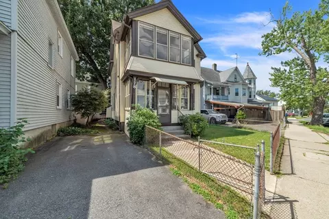178 Dickinson St, Springfield, MA 01108 photo 3