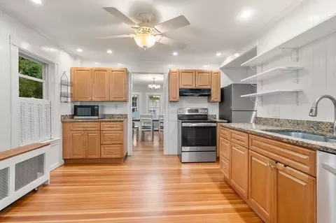 27 Elm St, Maynard, MA 01754 photo 15