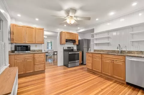 27 Elm St, Maynard, MA 01754 photo 16
