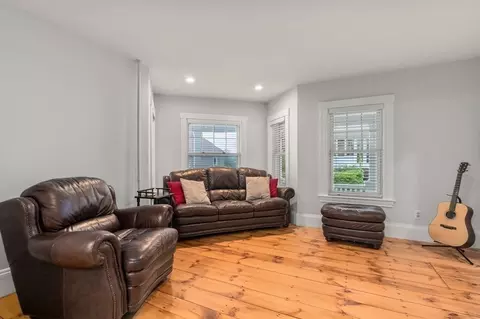 27 Elm St, Maynard, MA 01754 photo 12