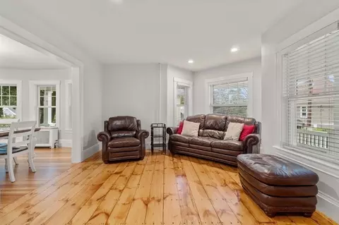 27 Elm St, Maynard, MA 01754 photo 11