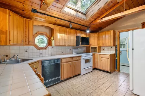 3 Hardy Rd, Wareham, MA 02538 photo 9