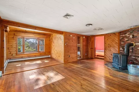 3 Hardy Rd, Wareham, MA 02538 photo 3