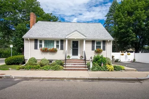 2 Willers, West Roxbury, MA 02132