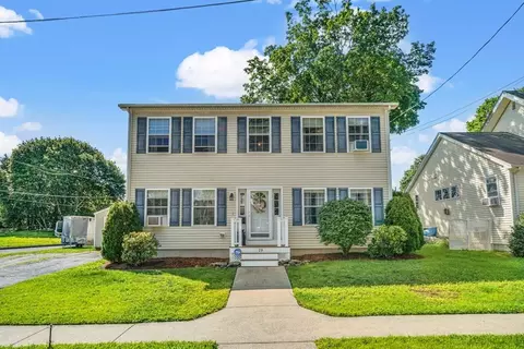 19 Simonds Rd, Melrose, MA 02176