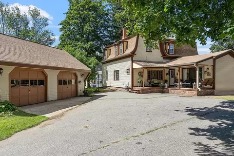 32 Ash St, Winchendon, MA 01475