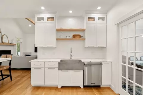 68 School St, Dunstable, MA 01827 photo 8