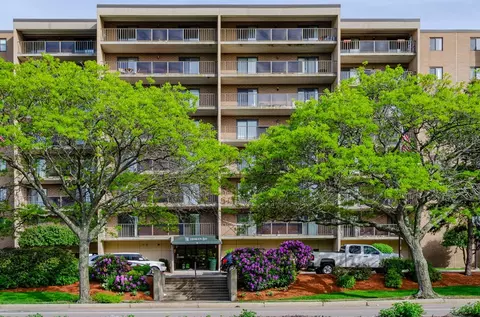 185 Quincy Shore Dr #81, Quincy, MA 02171