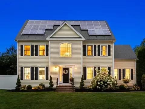 21 Tulip Way, Medway, MA 02053