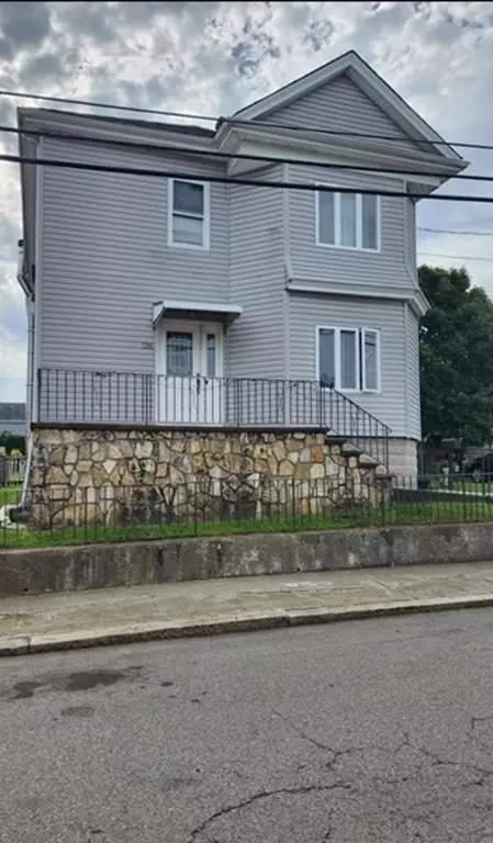 126 King St, Fall River, MA 02724