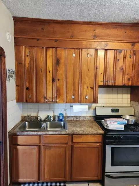 126 King St, Fall River, MA 02724 photo 12
