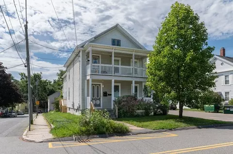 26 High St, Easthampton, MA 01027