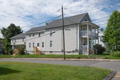 26 High St, Easthampton, MA 01027 photo 5