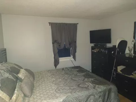 26 High St, Easthampton, MA 01027 photo 12