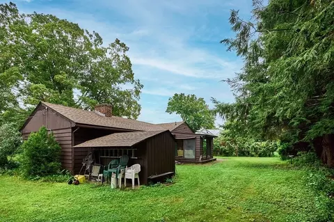 16 Paul St, Easthampton, MA 01027 photo 20
