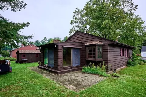 16 Paul St, Easthampton, MA 01027 photo 18