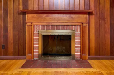 16 Paul St, Easthampton, MA 01027 photo 5