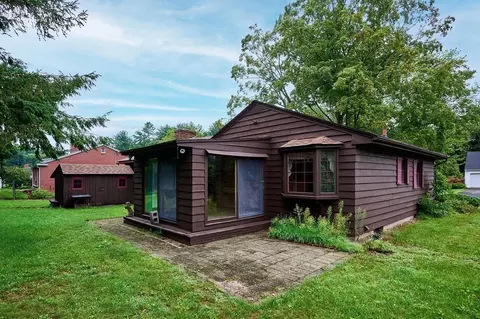 16 Paul St, Easthampton, MA 01027 photo 19
