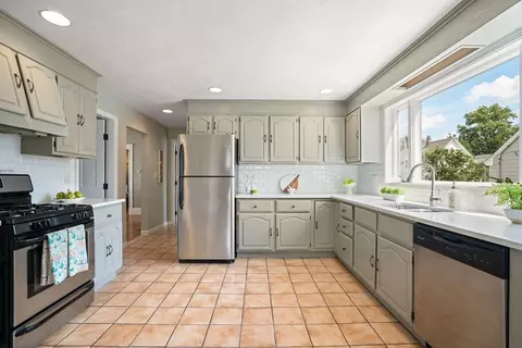 68 Jefferson Ave #1, Everett, MA 02149 photo 12