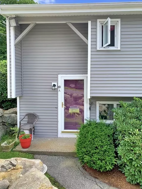 69 Phelps St #A, Marlborough, MA 01752