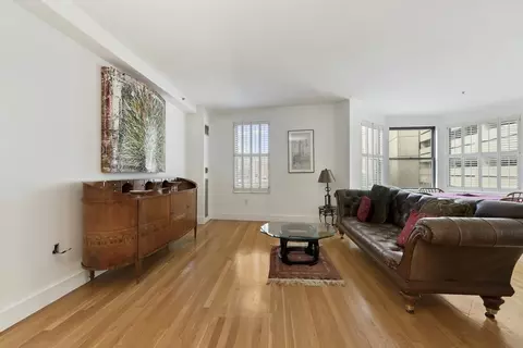 80 Broadway St #4A, Boston, MA 02116