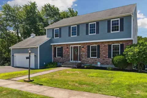 104 Nells Pond Rd, Lynn, MA 01904